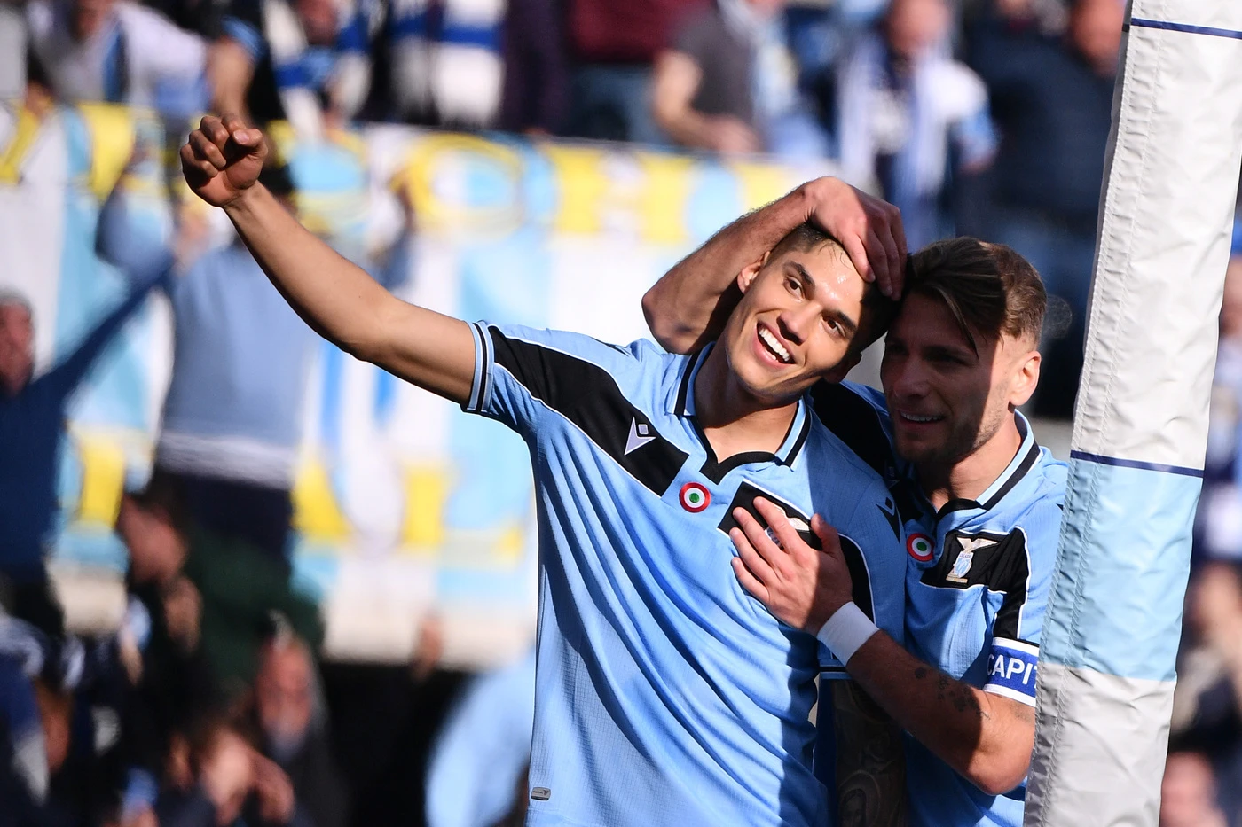 Battuto anche il Bologna, così la Lazio adesso è prima: Luis Alberto e Correa da urlo