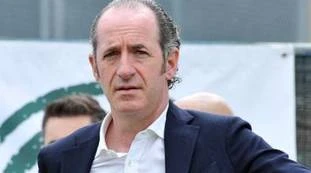 Coronavirus, Luca Zaia sulle mascherine: appello a supermercati e farmacie, 10 pezzi in ogni casa