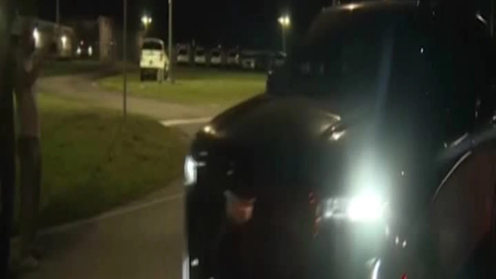 Tiger Woods lascia il carcere su cauzione dopo l'arresto per guida in stato d'ebbrezza