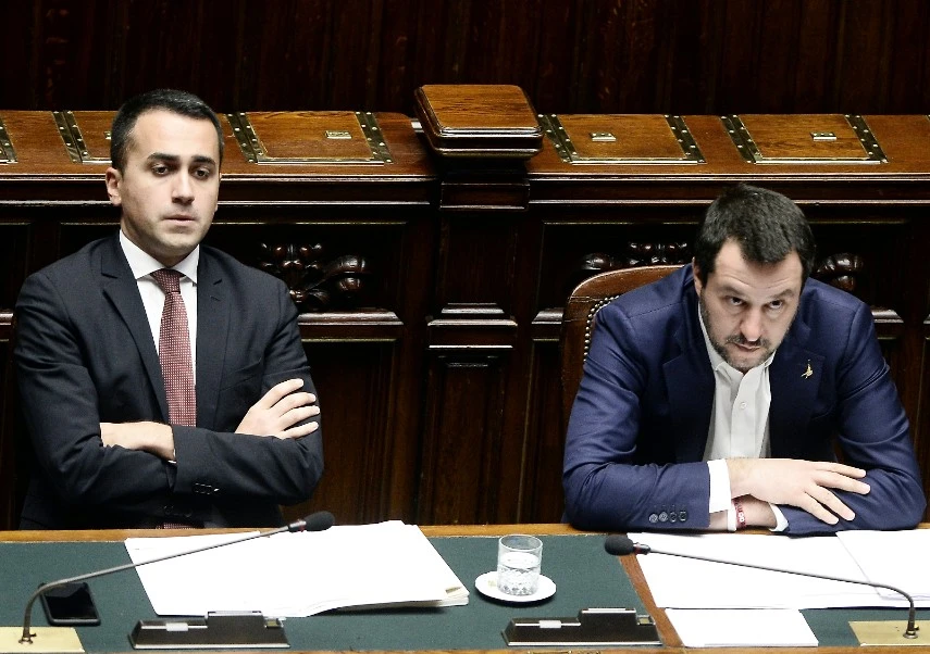 Matteo Salvini e Luigi Di Maio smettono di seguirsi su Instagram. Il gravissimo sospetto