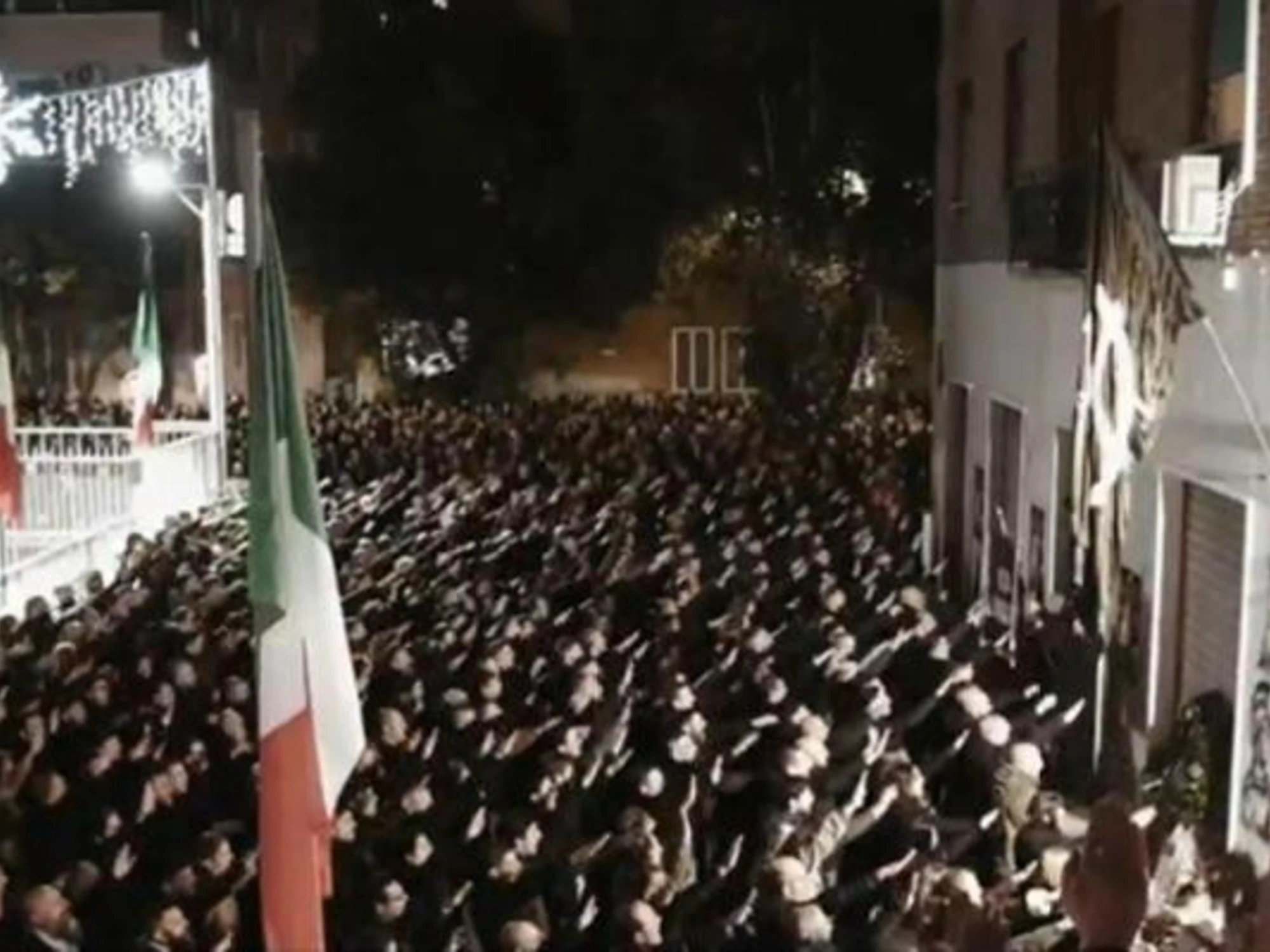 Per il Tar non si può vietare il lutto, nemmeno quello dei militanti
