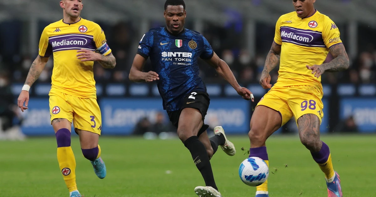 L'Inter non vince più: Dumfries replica a Torreira. A San Siro finisce 1-1 con la Fiorentina