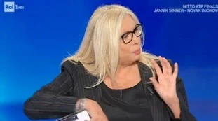 Giulia Cecchettin, Venier in lacrime a Domenica In: "Sono una sopravvissuta"