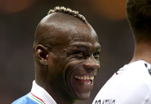 La vittoria dei Super Mario:crucchi e cancelliera ko