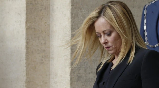 Meloni, Sallusti: oggi è un giorno rosa, come ha messo in fila gli uomini