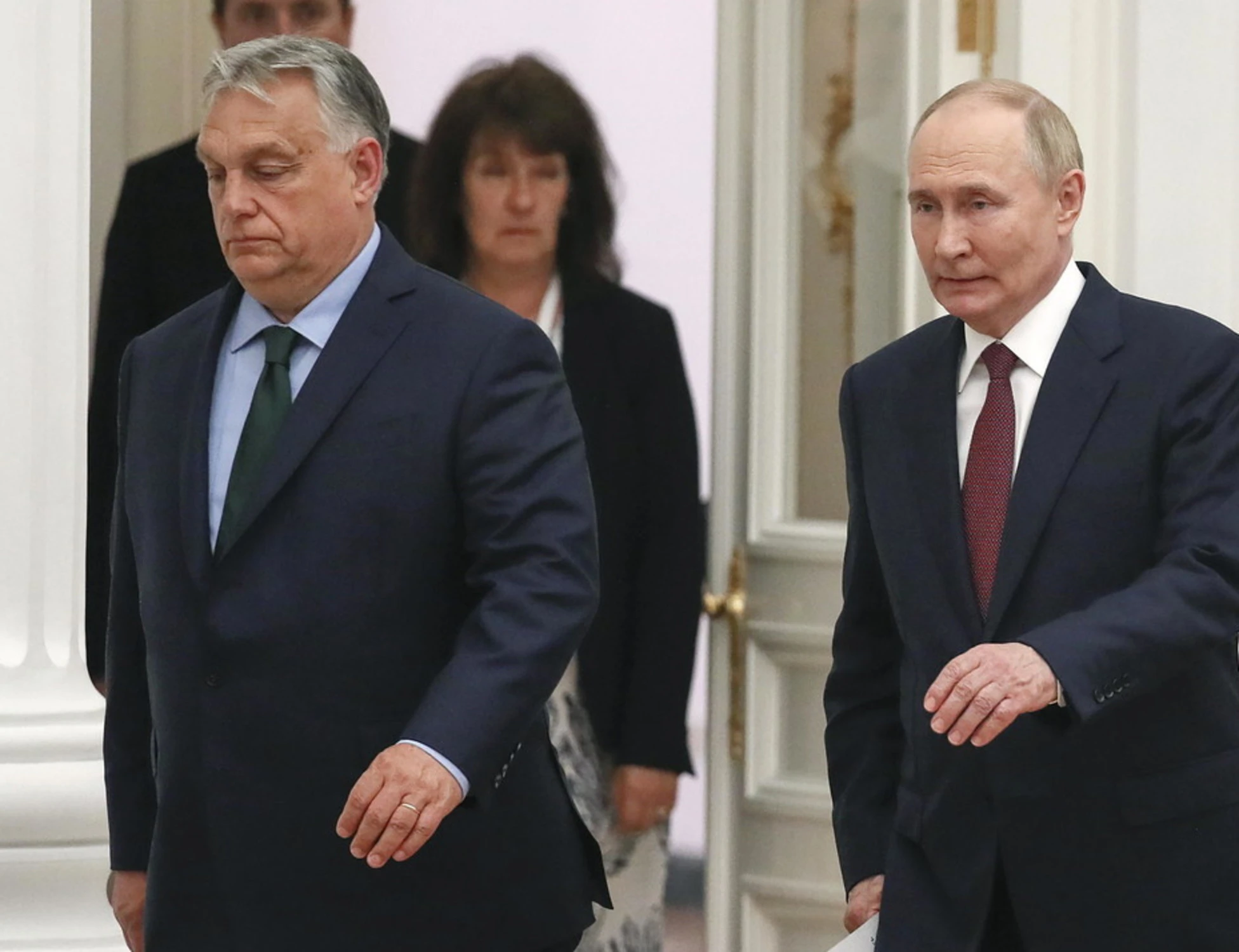 Zelensky attacca Orban e proclama: "Tutta l'Ucraina riunita"