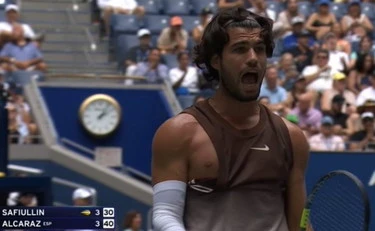 Carlos Alcaraz, ormone impazzito per il capezzolo: caos agli Us Open