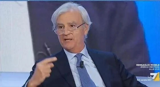 L'aria che tira, Mario Monti telefona in diretta: "Senza di me, Draghi...". E l'amico di Savona lo umilia