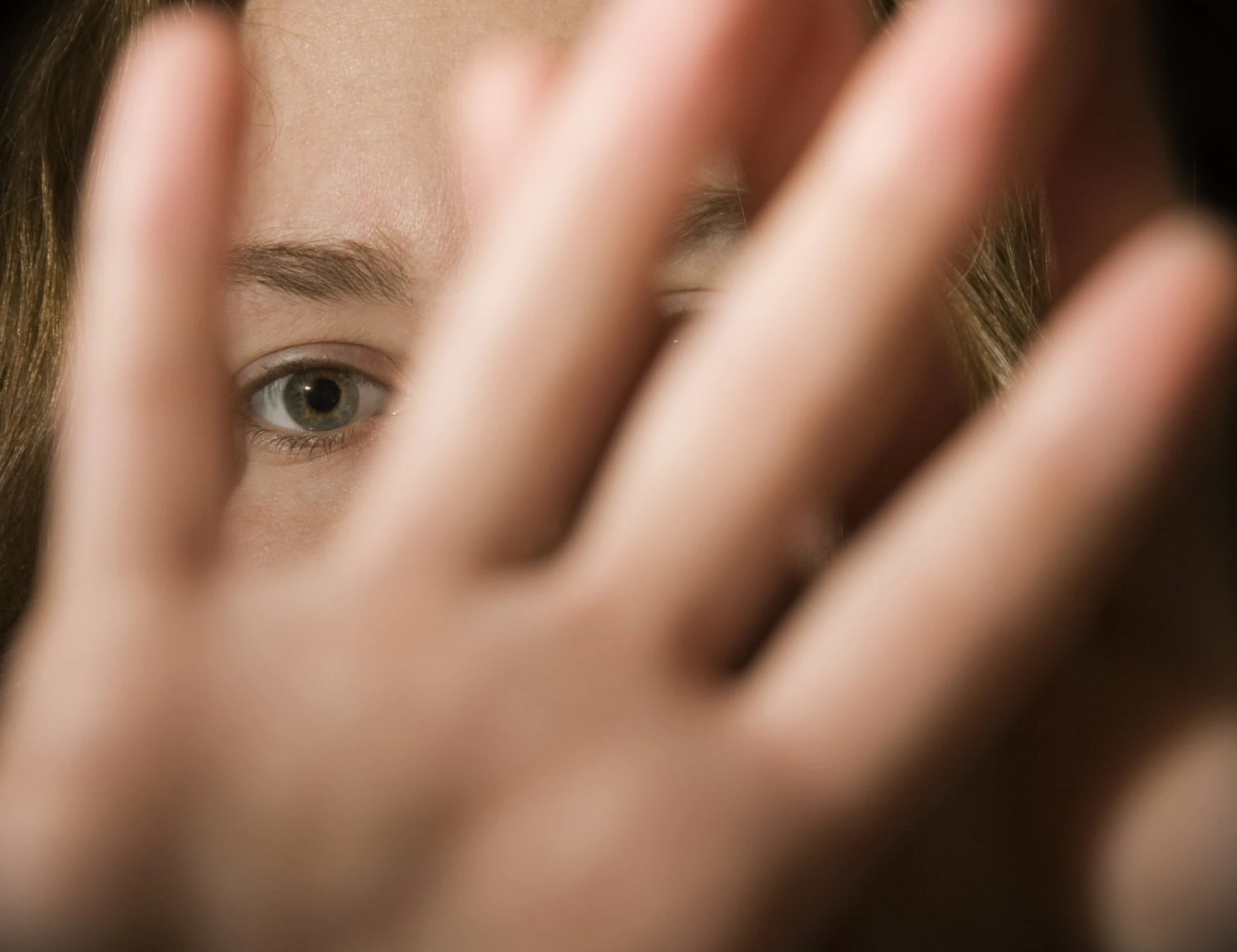 Genova, orrore del marocchino: violenta la figlia di 2 anni e pesta la compagna