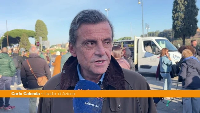 Iran, Calenda "Non stare fermi. Intervento Usa? Rischio regime rafforzato"