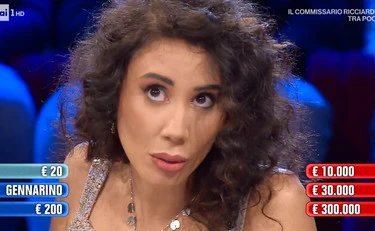 Affari Tuoi, "potevi accettare": bufera su Valentina