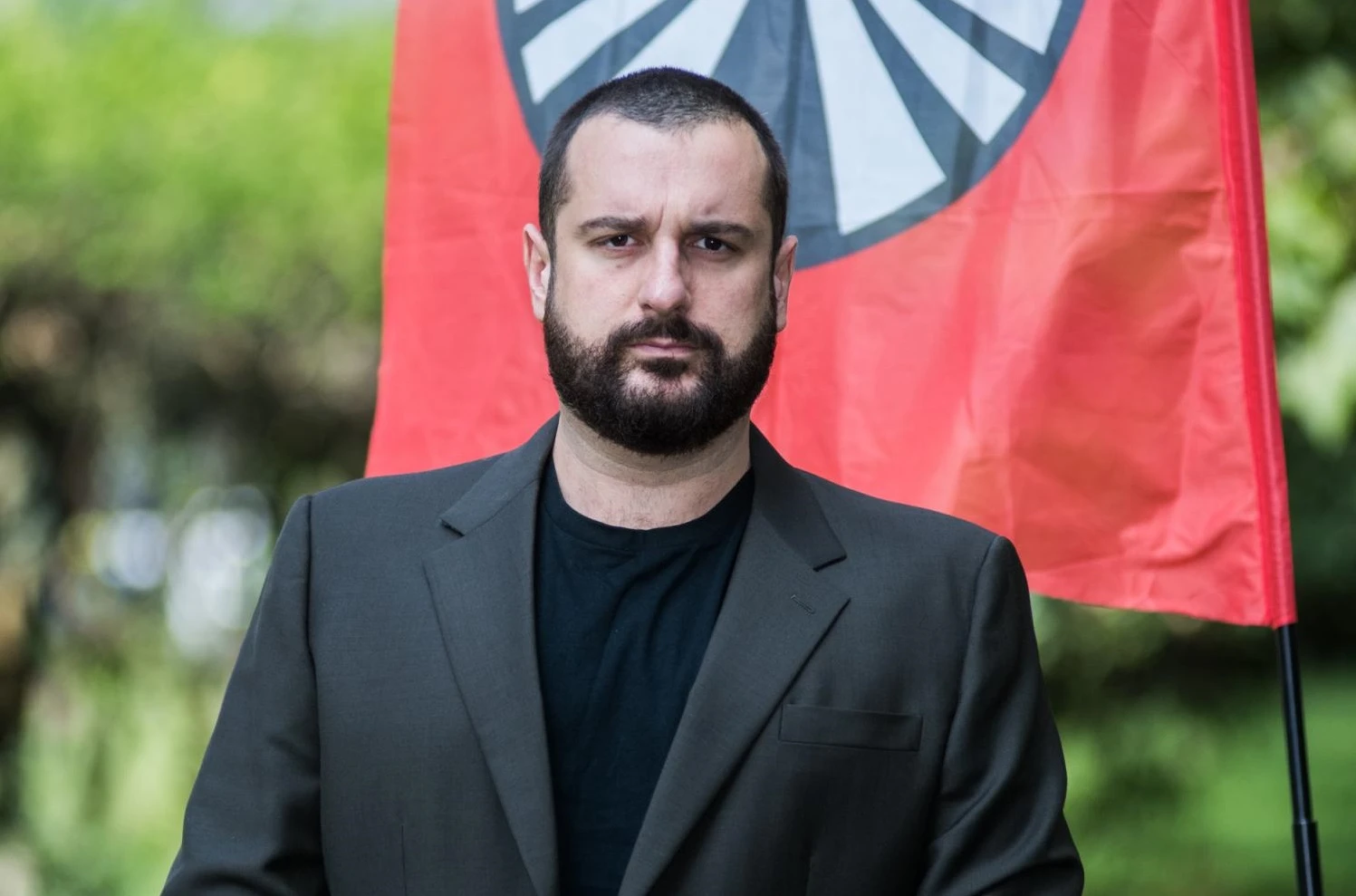 Costantino Della Gherardesca: "Gli psicofarmaci mi hanno reso impotente, per curarmi ho usato testosterone in gel"