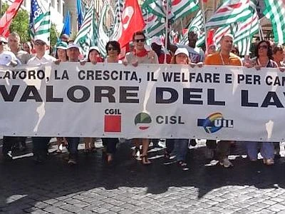 Cgil, Cisl e Uil tornano in piazza: contro la crisi lavoro e fisco equo