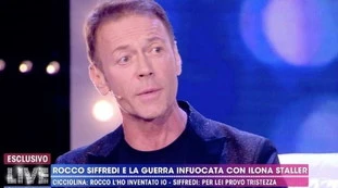 Coronavirus, Rocco Siffredi positivo: "I tamponi ci hanno fregati". In famiglia uno strano caso