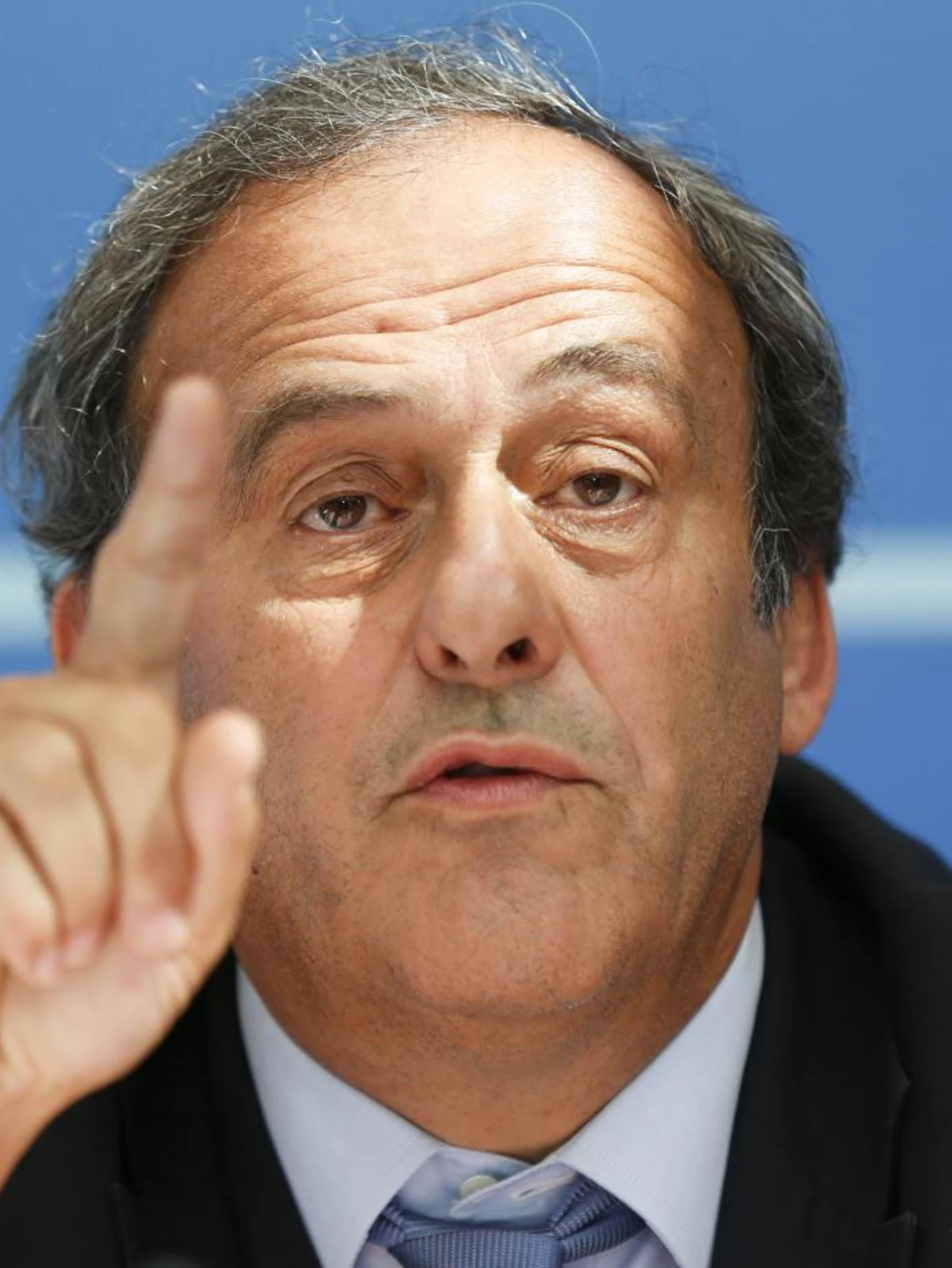 I ladri entrano in casa, poi arriva Platini: finisce male