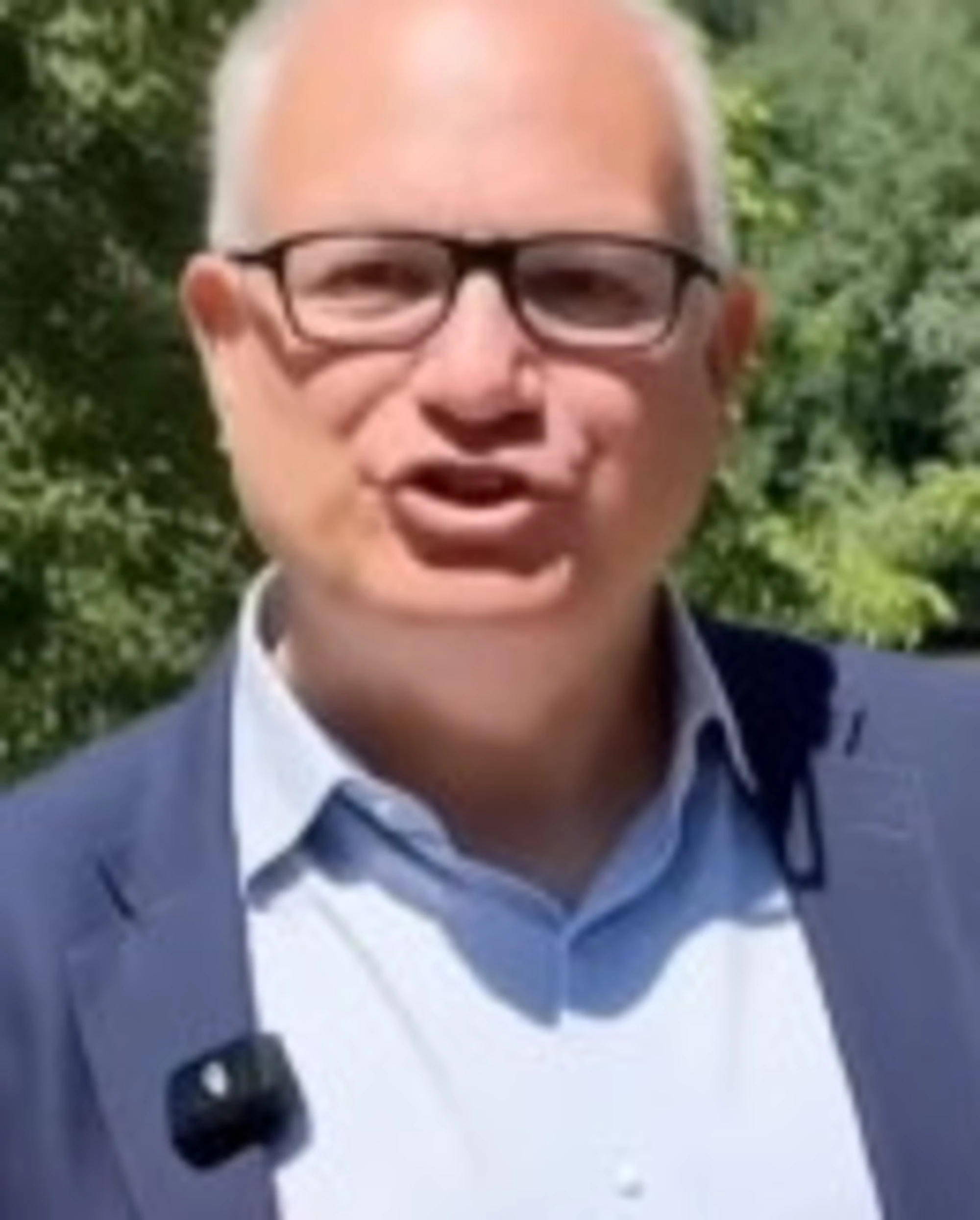 Roberto Gualtieri, la proposta sul Tevere? Osho lo sfotte così
