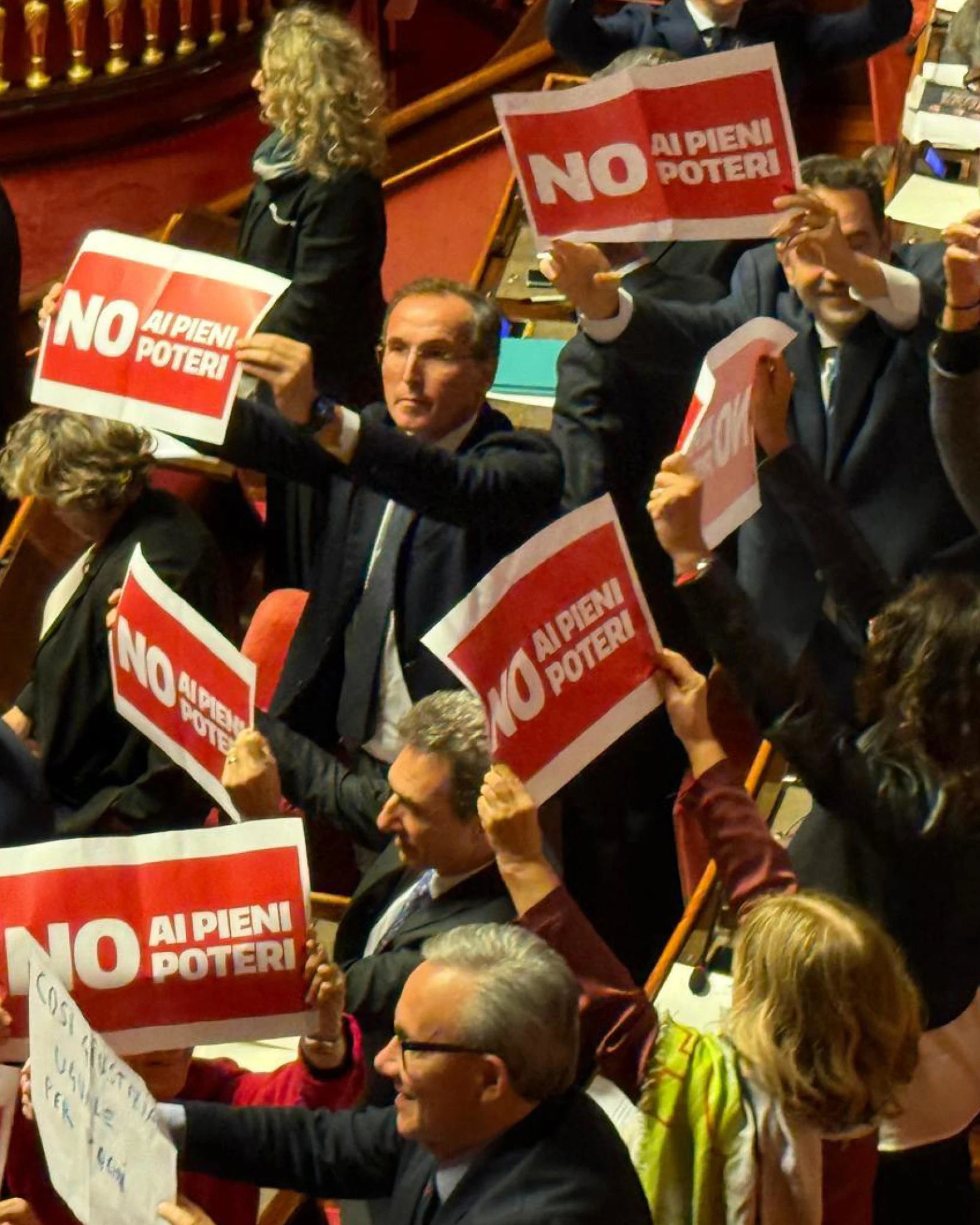 Pd & C. ci provano: futuro di Giorgia legato al referendum