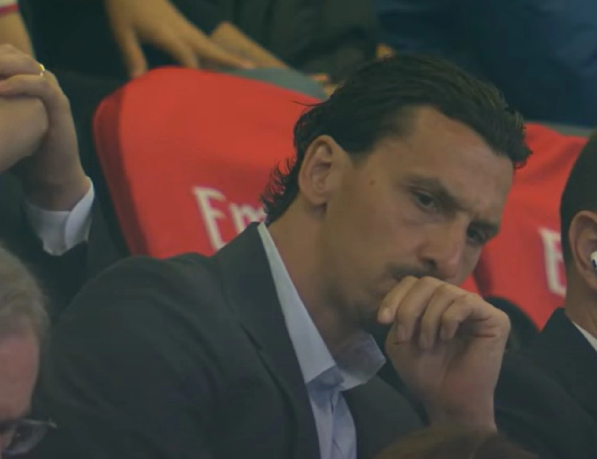 Milan, Ibra & co umiliati: cosa scrivono i tifosi allo stadio