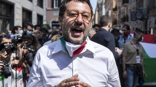 Matteo Salvini contro Pd, M5s e Iv: "Incredibile, bocciato l'emendamento per un premio economico ai medici eroi"