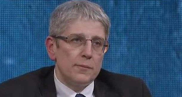 Rete 4, da Mario Giordano a Gerardo Greco: un grosso guaio, share ko e programmi flosci