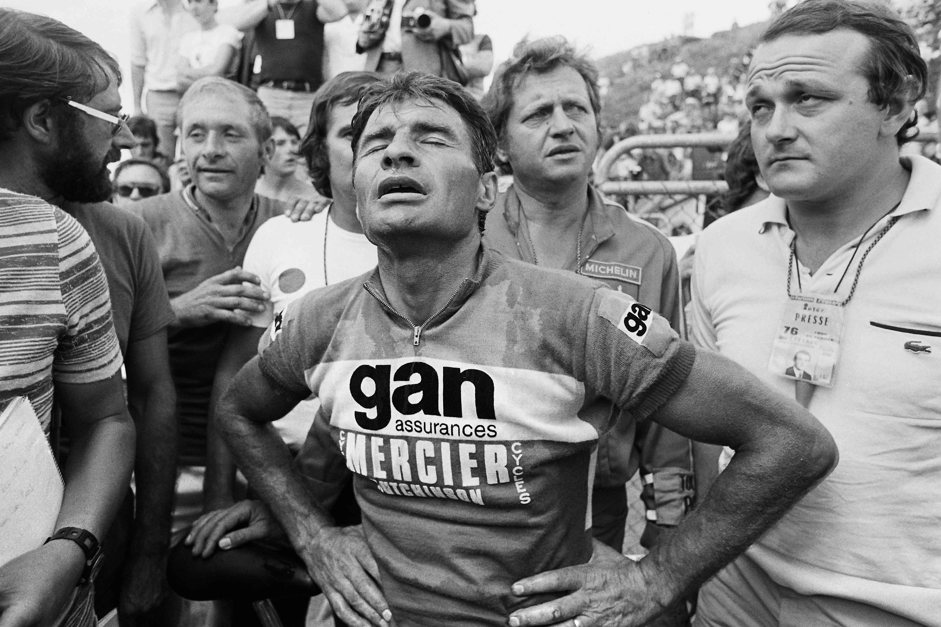 Addio a Raymond Poulidor, considerato l'eterno secondo: il ricordo di Eddy Merckx