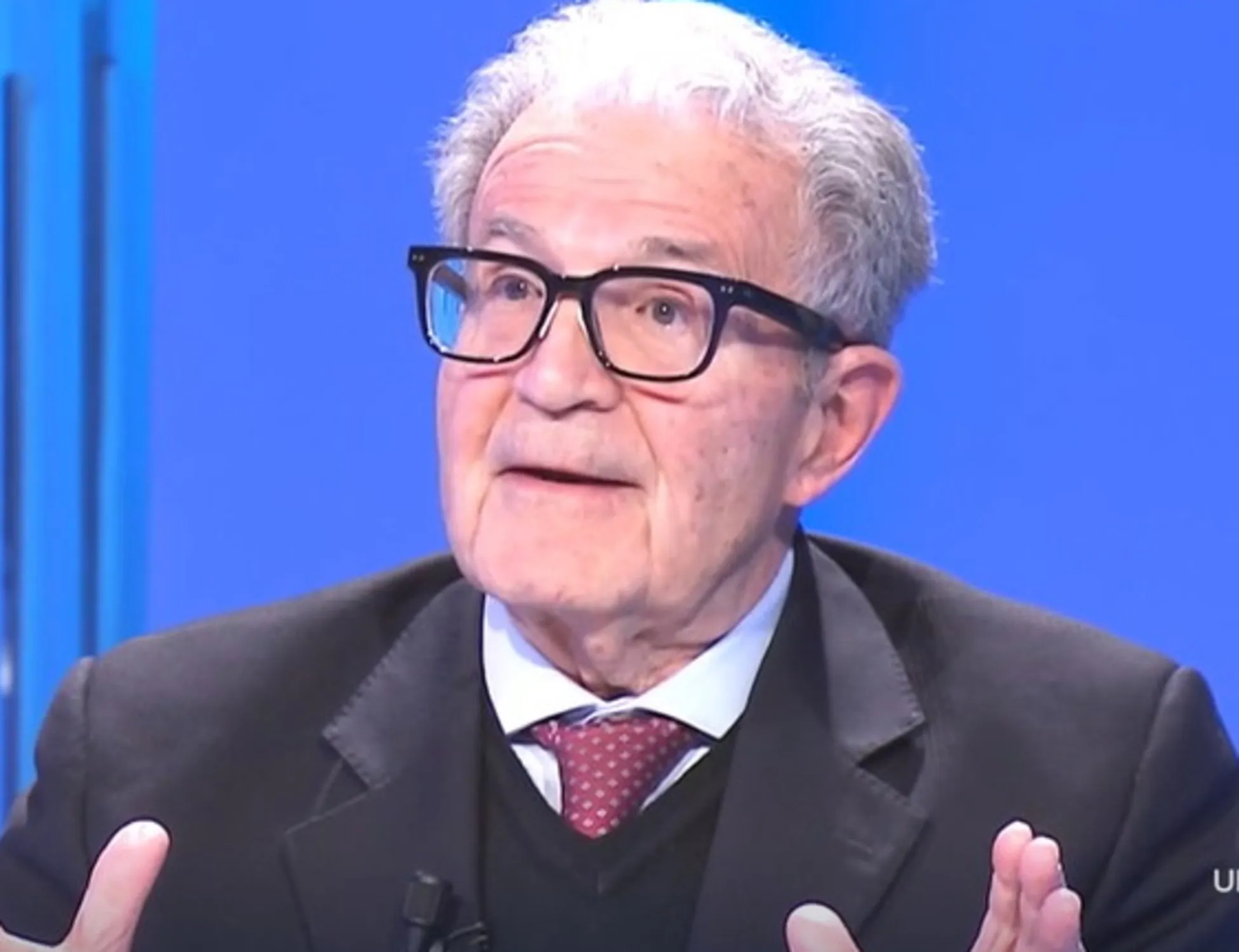 Leggi l'articolo: Prodi, altro fango su Meloni: "Cuocevo il minestrone..."