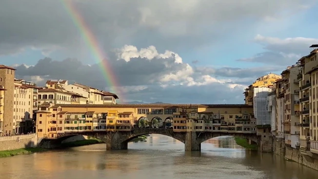https://media.liberoquotidiano.it/s0r30_gpupFHoovvi31SJXI9HjbyF_LhVhFisMOcDMo/width:800/quality:90/aW1hZ2VzLzIwMjUvMTAvMTAvMTUzMDI5NTYwLTBjMTgzMGM1LTAwYWMtNDY5MS1hN2JjLWY5MjAyOTFjZGUyMS5qcGc.webp