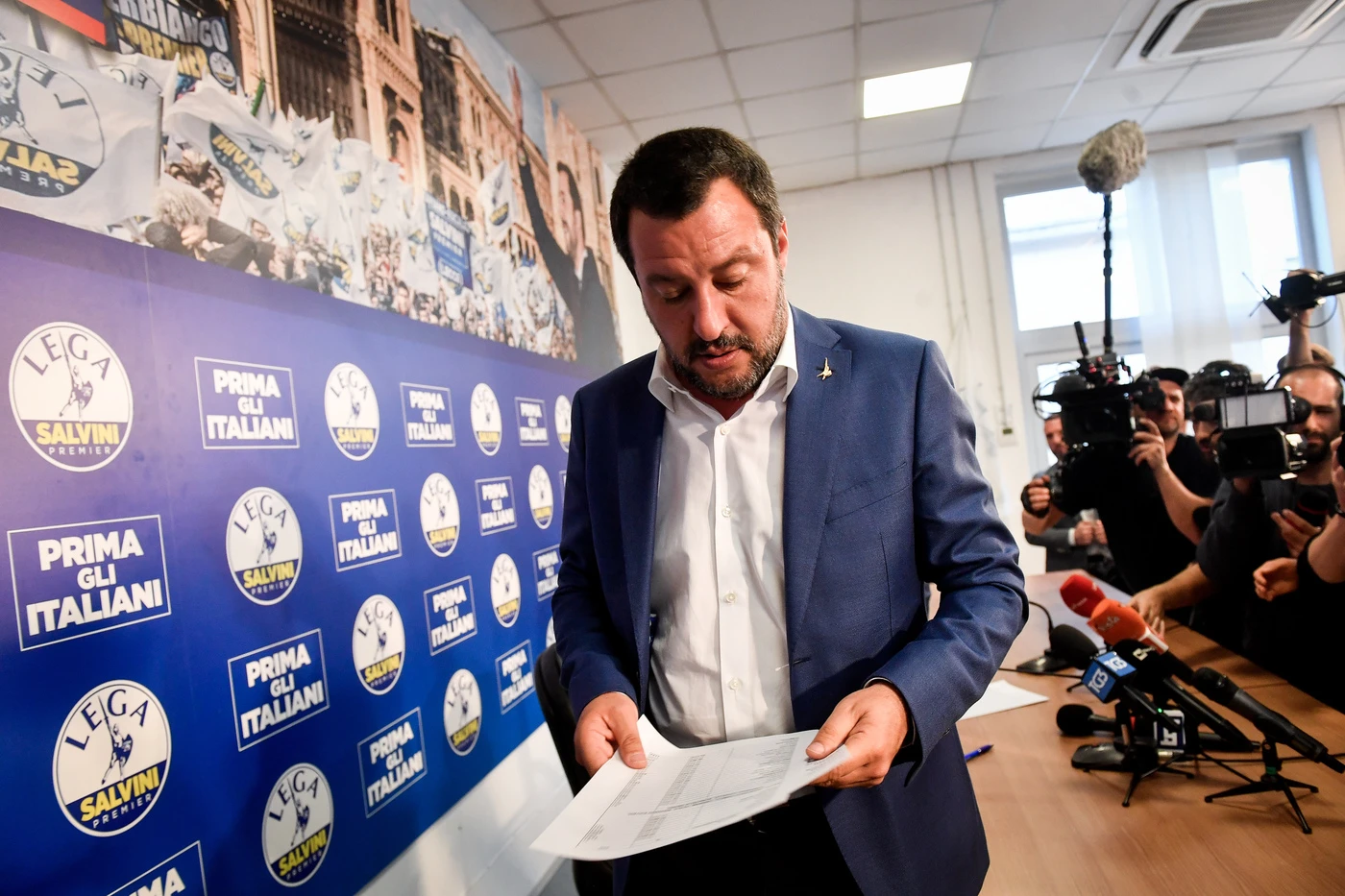 Matteo Salvini, retroscena-bomba: "Si tiene Di Maio, si prende tutto e poi...". Gioco, partita, incontro