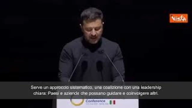Ricostruzione Ucraina, Zelensky: "Serve un piano di ripresa simile al Piano Marshall"