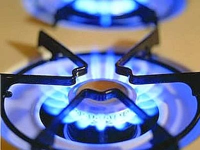 Tariffe, da aprile calano bollette luce e gas Per gli italiani risparmio di 60 euro all'anno