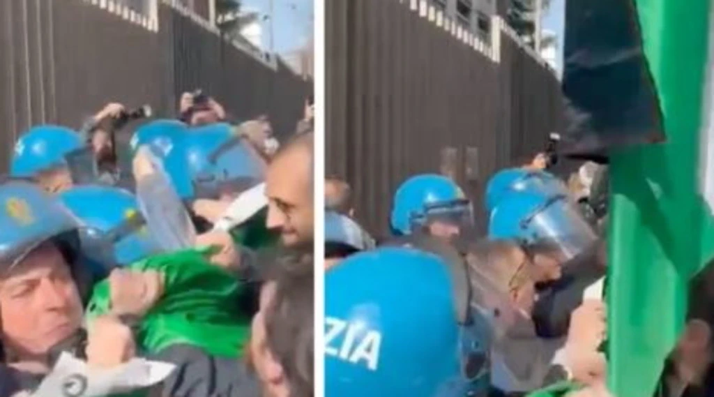 Rai, il manifesto insanguinato prima dell'assalto alla sede di Napoli