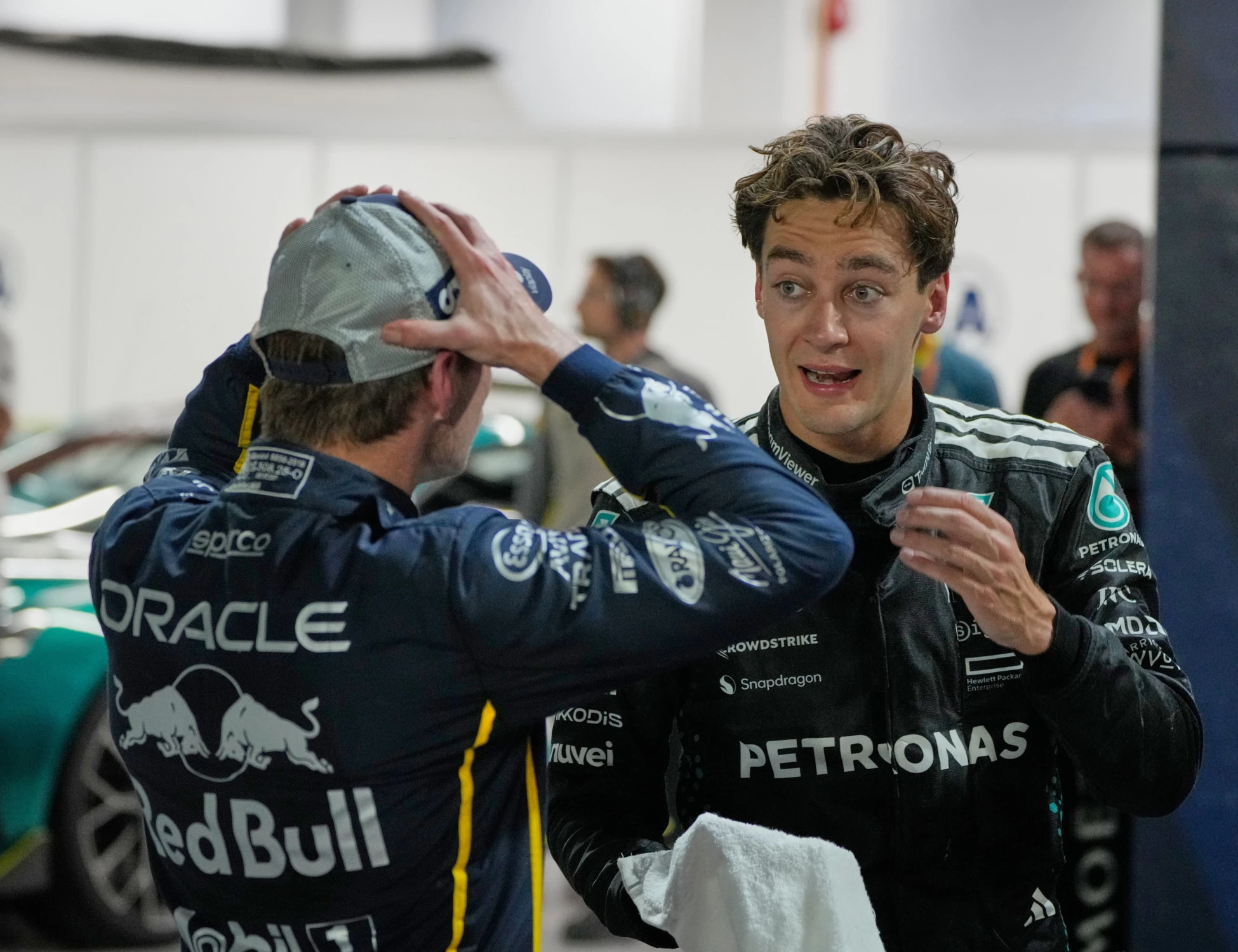 "Solo perché non vinci più": Russell e Verstappen, è rissa totale