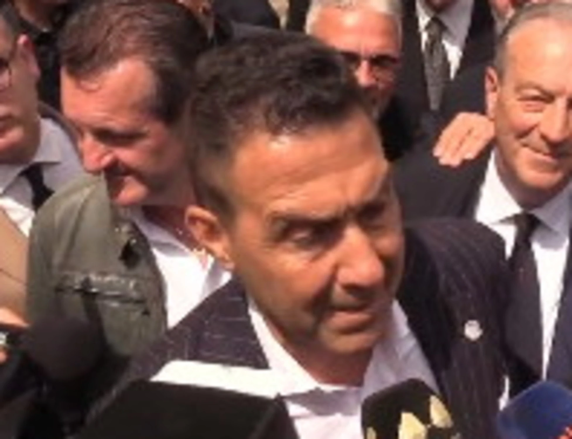 Il generale Vannacci fa impazzire la sinistra: "Come festeggio il 25 Aprile?"