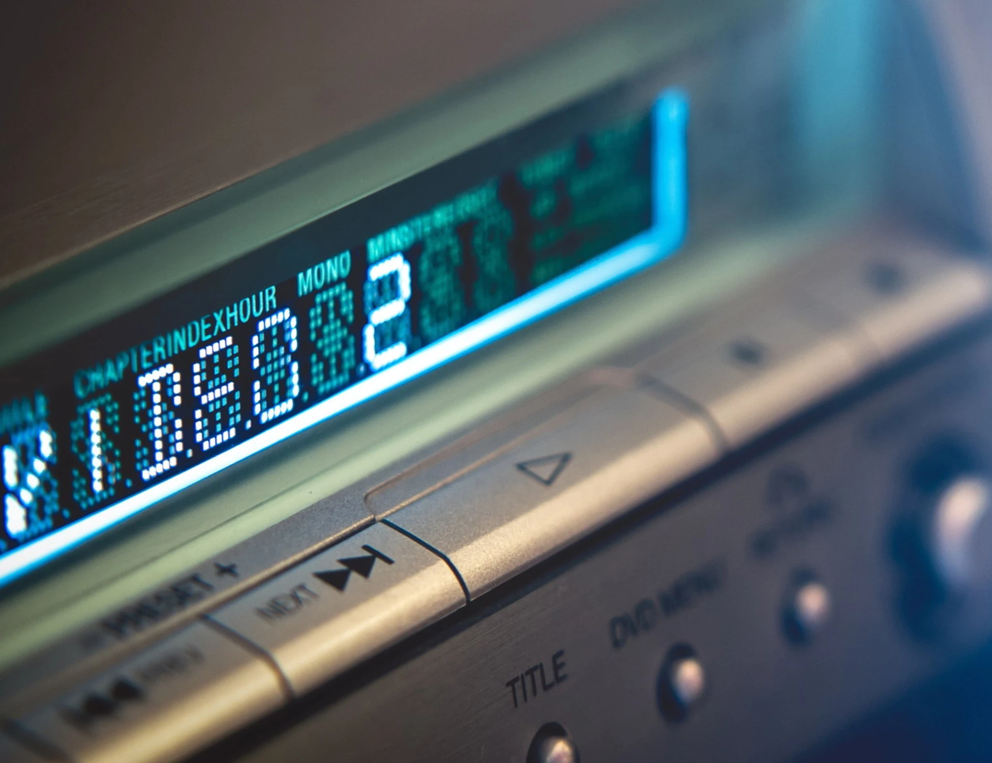 Cuneo, denunciato perché ascolta Radio Maria a tutto volume? Graziato dal giudice: "Assisteva la madre"
