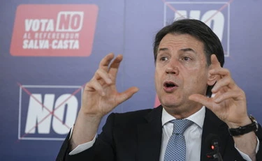 Zampolli, Giuseppe Conte si copre di ridicolo: "Cosa vogliono gli Usa da me"