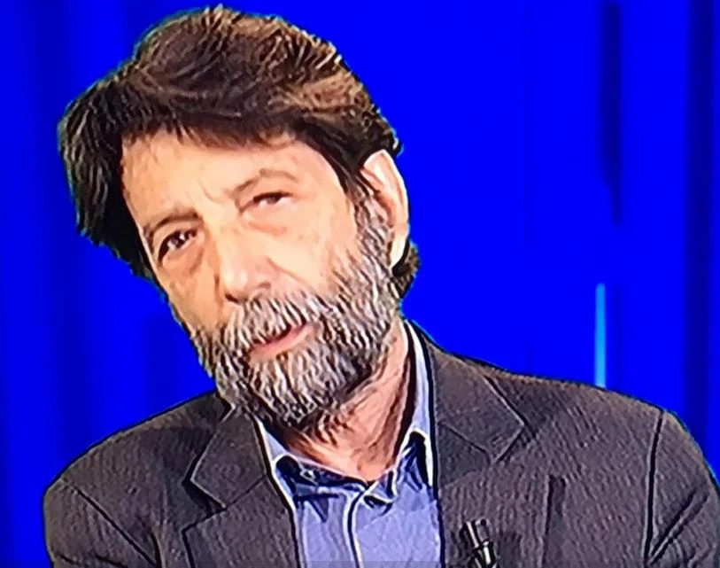 Otto e mezzo, Lilli Gruber a Massimo Cacciari: "Cosa pensa di questo governo?". Esecuzione politica in diretta