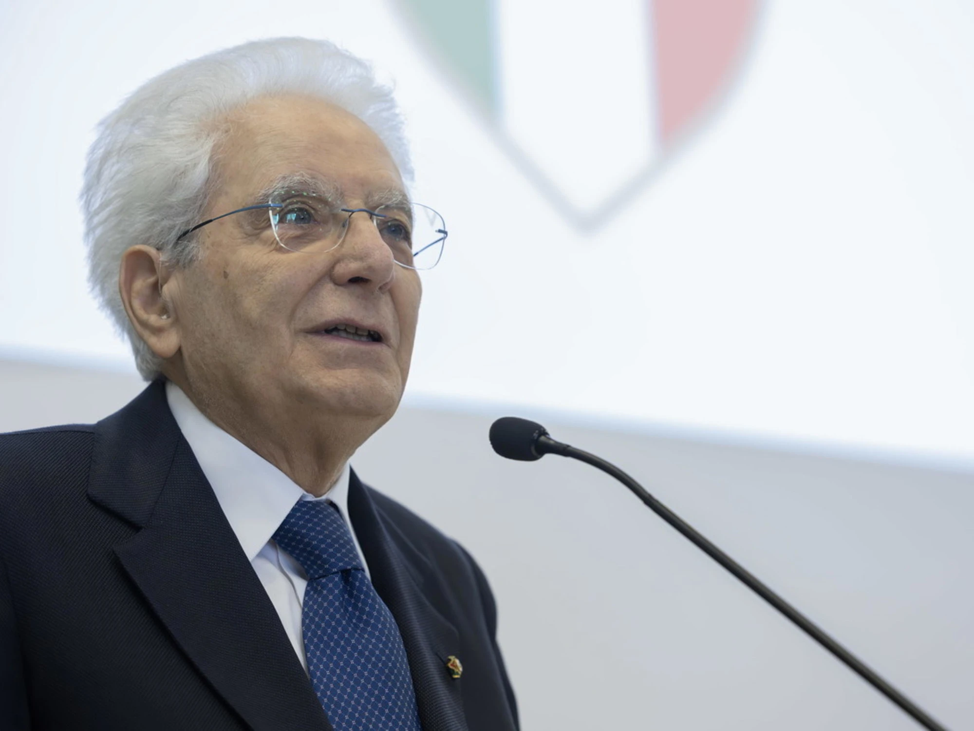 Mattarella: "Alpini sempre esempio di onore e di rispetto"