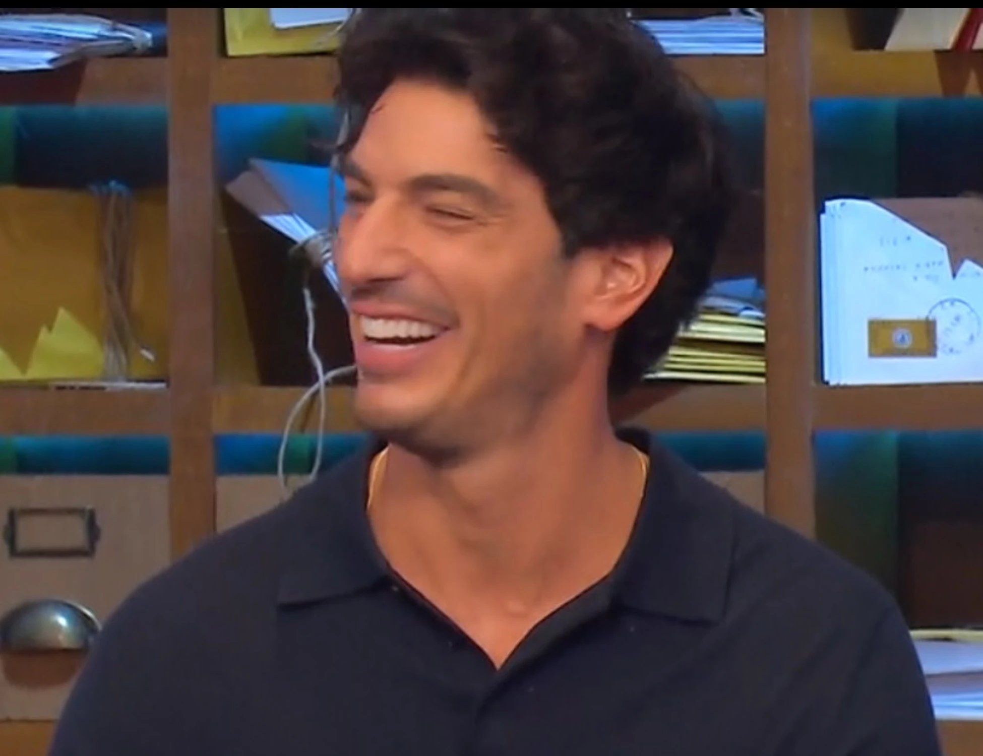 Affari Tuoi, ormone impazzito per Alberto: "Sempre amato i tortellini"