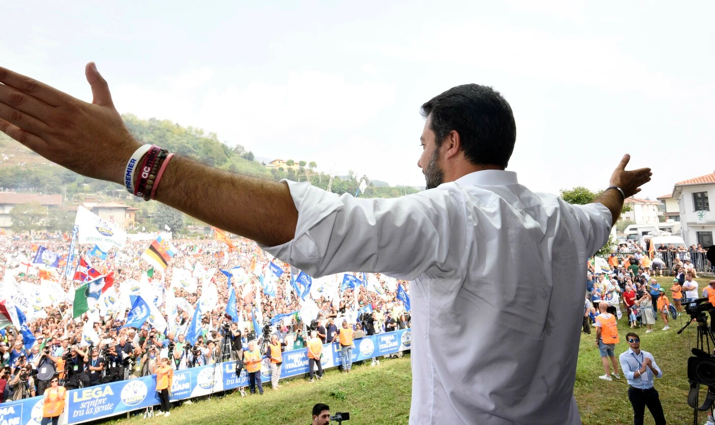 Matteo Salvini, i leghisti cenano con i Cinque Stelle: i nomi di chi è pronto a lasciare il Movimento