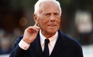 https://media.liberoquotidiano.it/sGLygMjlvz_iGBl9cvBBhrB4a5CmcSieC8olJh6bS0c/width:800/quality:90/aW1hZ2VzLzIwMjUvMDkvMTgvMDgyMTIwMzU2LTQzMWFmYTIzLWVjNjEtNDZiNC05ZDExLWQ4ODg4ZmNjMDU5YS5qcGc.webp