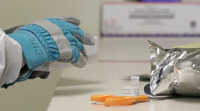 Coronavirus, vaccino italiano: per la prima volta il Covid-19 neutralizzato all'interno delle cellule