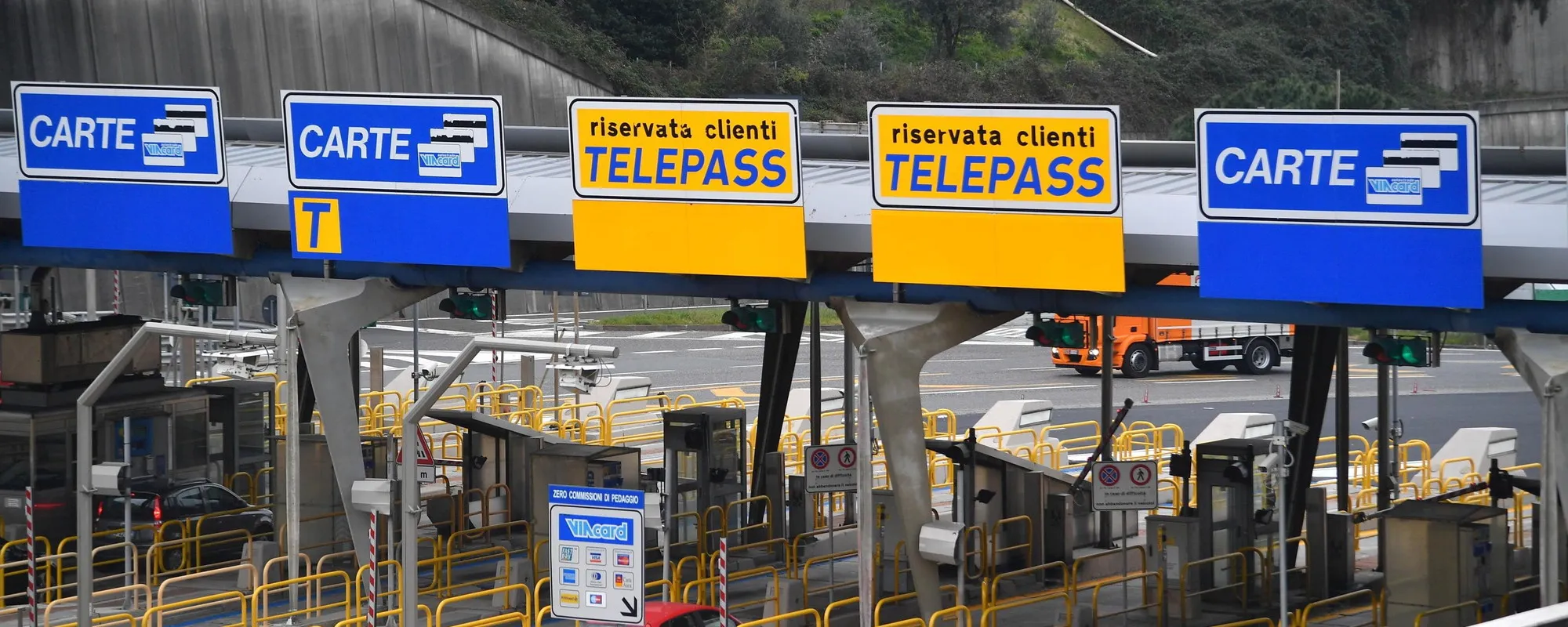 Autostrade lancia l'allarme: "Attenzione al pedaggio fantasma"
