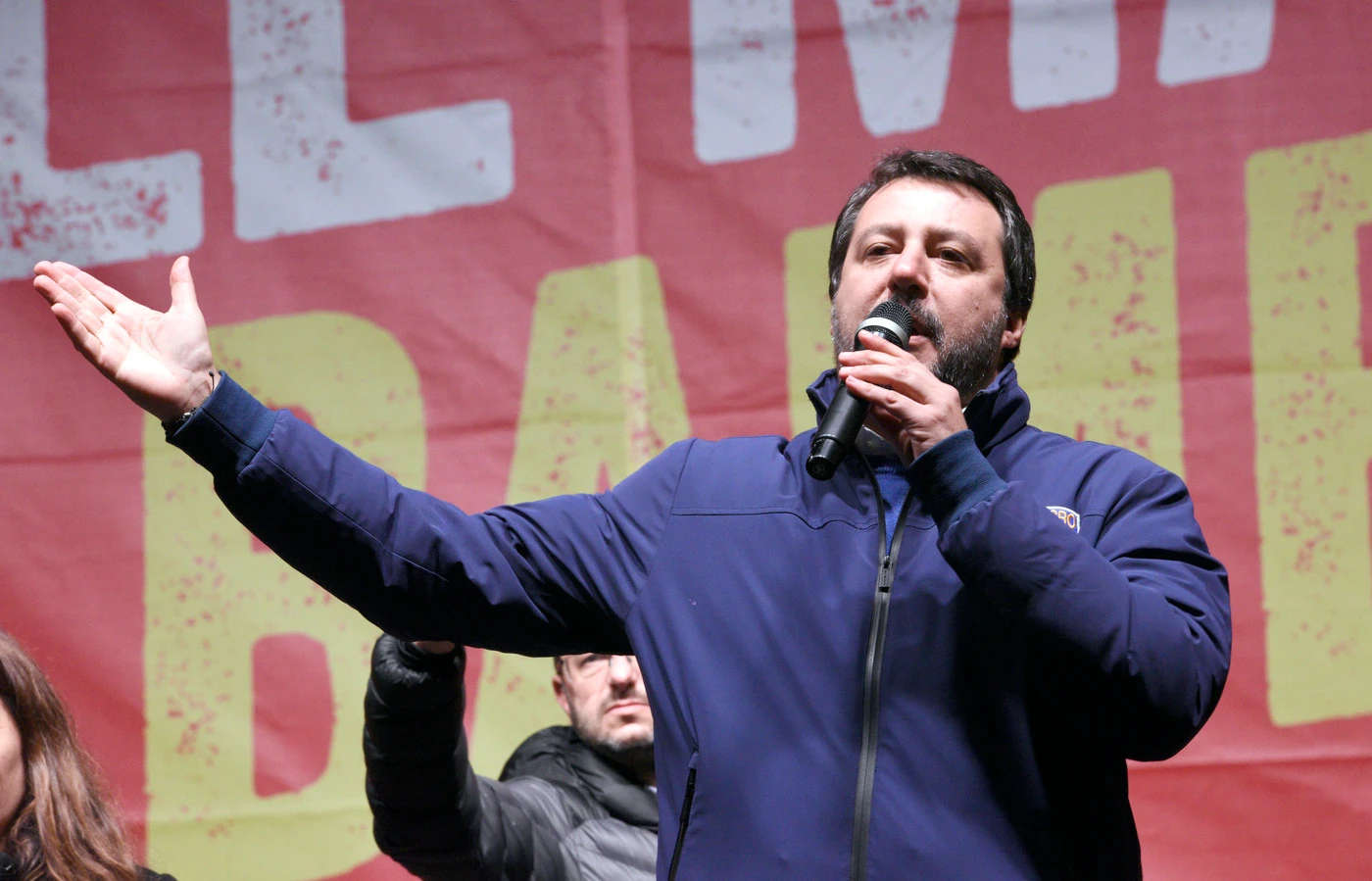 Emilia-Romagna, il tweet di Matteo Salvini prima del voto: protesta Pd, "violate le regole"