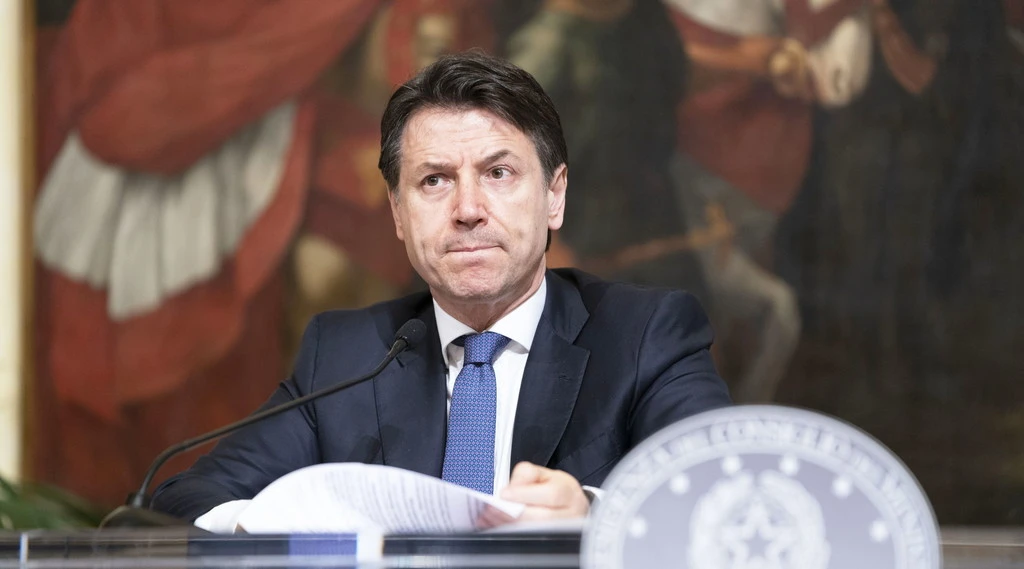 Inps, sito in tilt e scambio di identità? Palazzo Chigi: "Colpa degli hacker", Tridico conferma