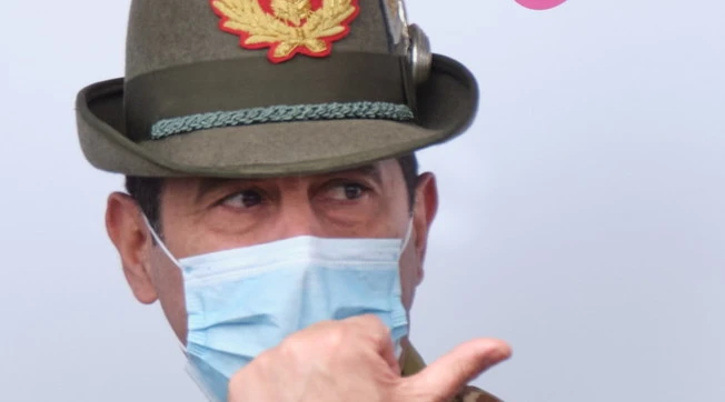Novavax per convincere i no-vax? La "strana" risposta del generale Figliuolo: vaccino, un grosso dubbio