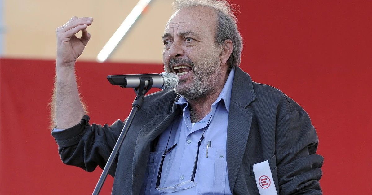 Guido Bertolaso, lo sfregio di Vauro sul Fatto Quotidiano: "Mascherine? No, preservativi"