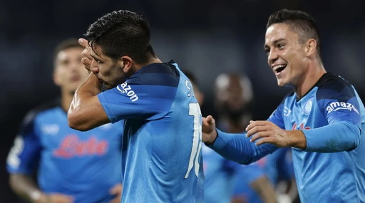 Napoli, solito show: doppietta del Cholito, stesi pure i Rangers