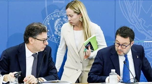 Manovra troppo prudente? Ma la sinistra fino a ieri gridava all'allarme-spread