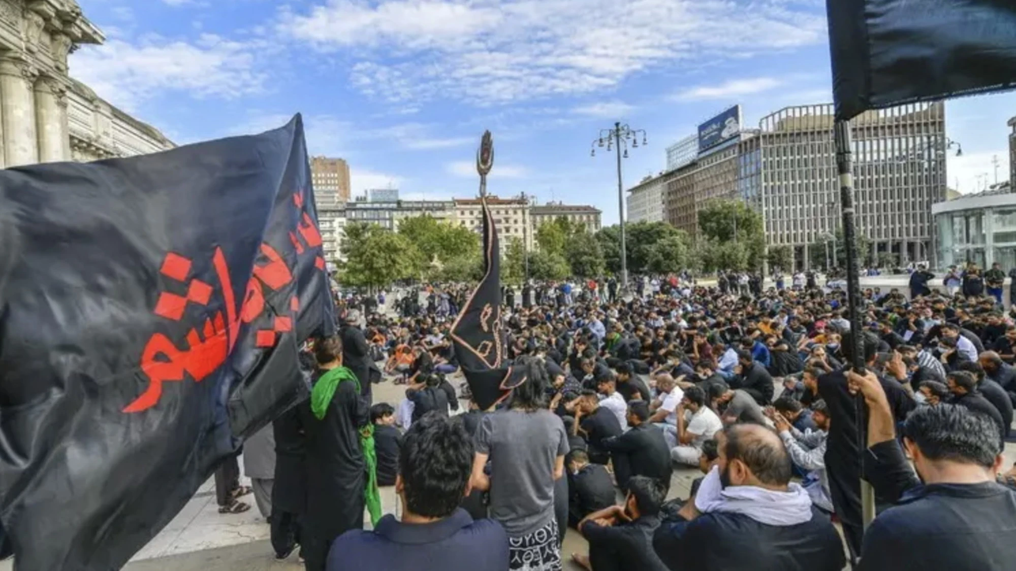 Il corteo sciita di Milano e il confine tra libertà religiosa e i valori della Repubblica