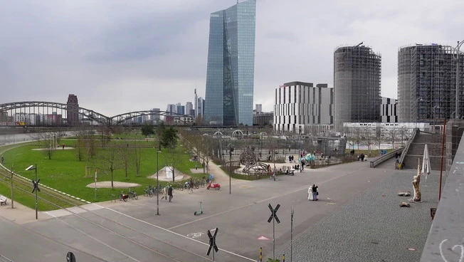 La Bce mantiene invariati i tassi d'interesse